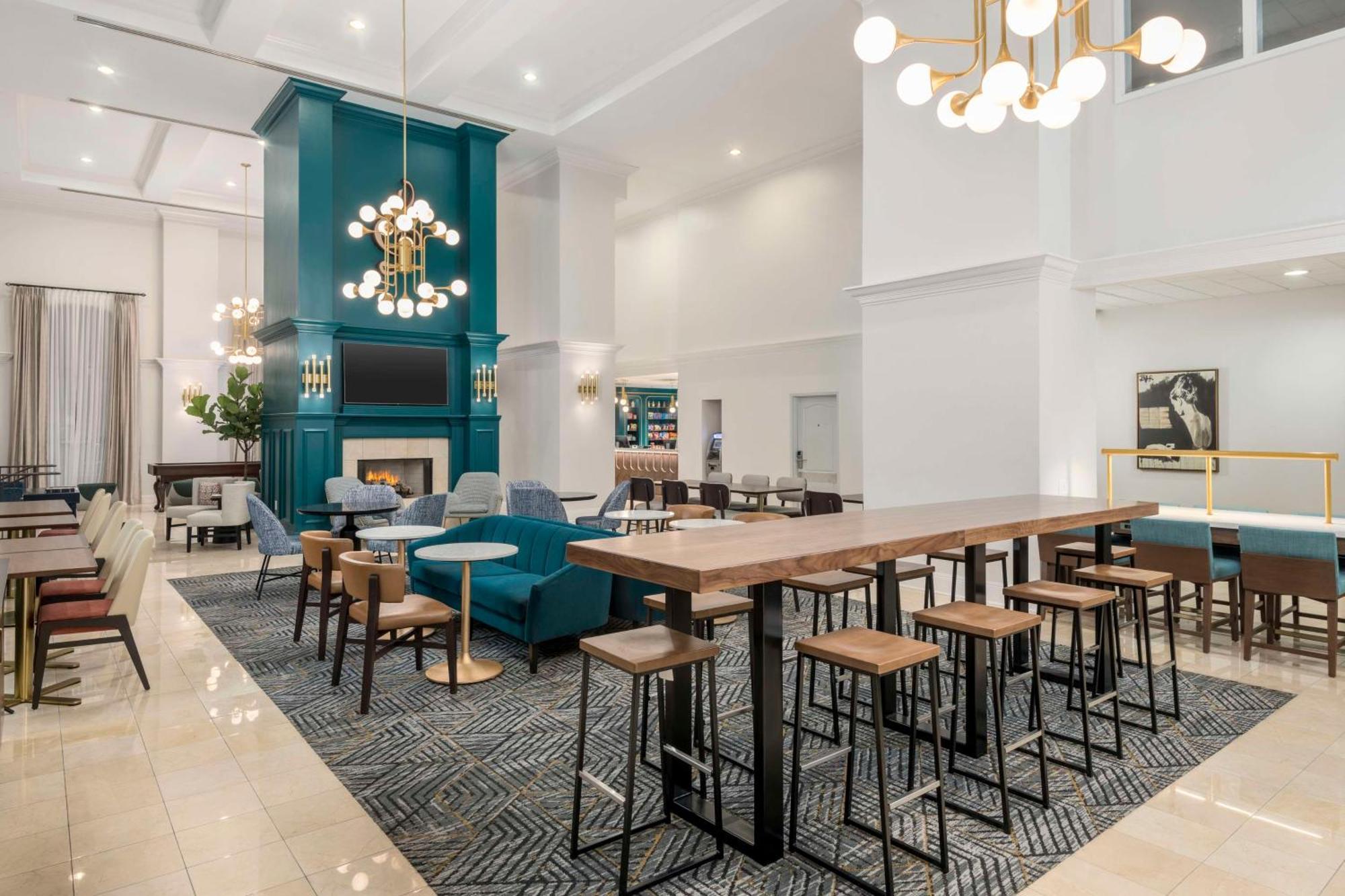 Hotel Homewood By Hilton New Orleans
